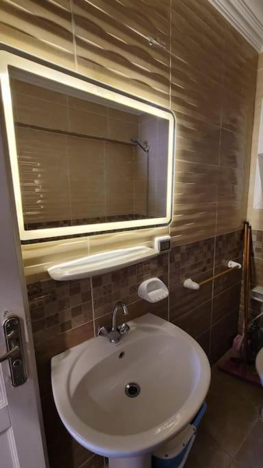 Apartment Rehab Fancy With Garden View - New